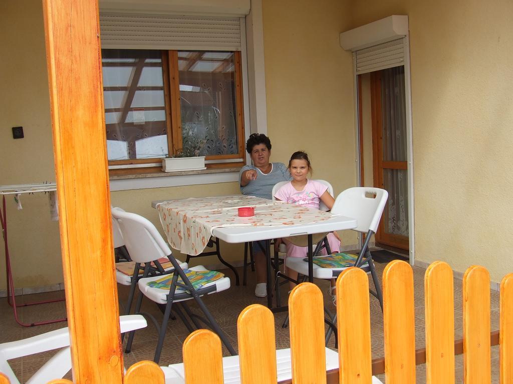 Barbara Apartmanház Kehidakustány Exterior foto